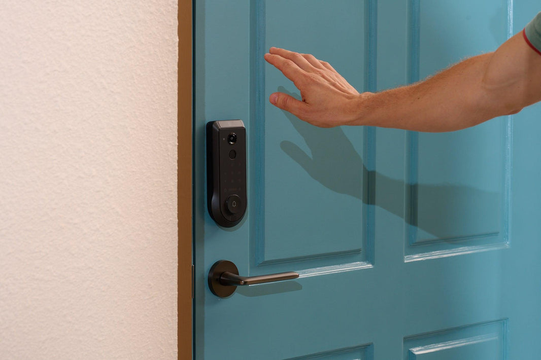 Lockin Veno Pro CES 2025: First Touchless Video Smart Lock with Palm Vein Recognition
